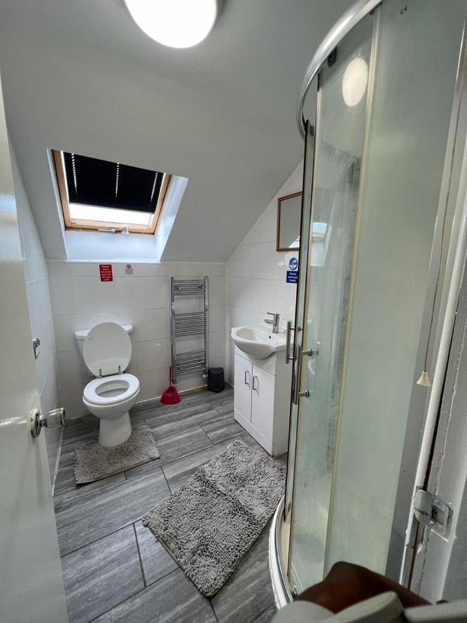 ホテル Woodgreen House ロンドン エクステリア 写真